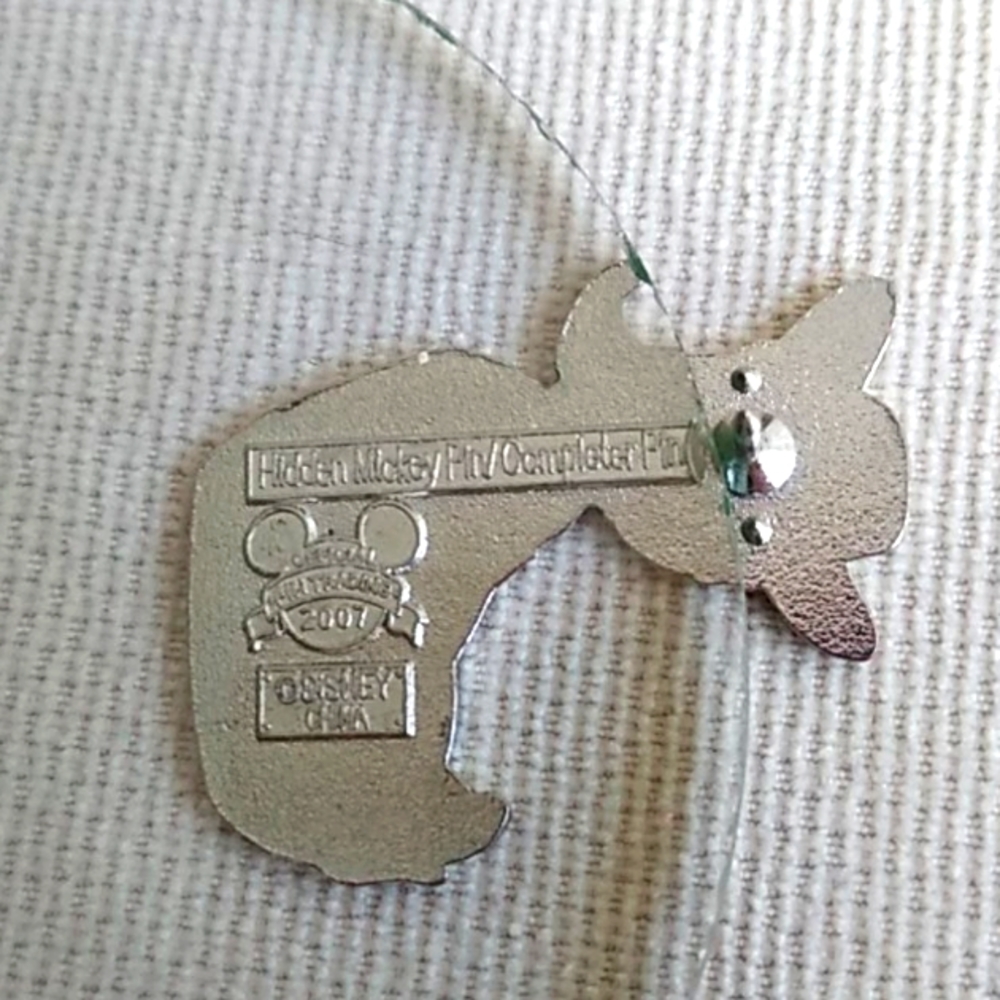 DISNEY HIDDEN MICKEY PIRATE DONALD PIN - Picture 6 of 6